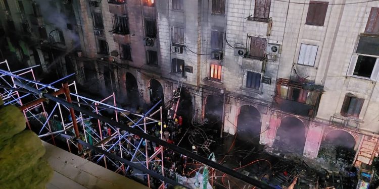إصابة 12 شخص حصيلة حريق 3 ساعات في الحسين 1