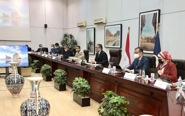 وزير السياحة يتابع كفاءة المنشآت الفندقية بمحيط المتحف المصري الكبير 2