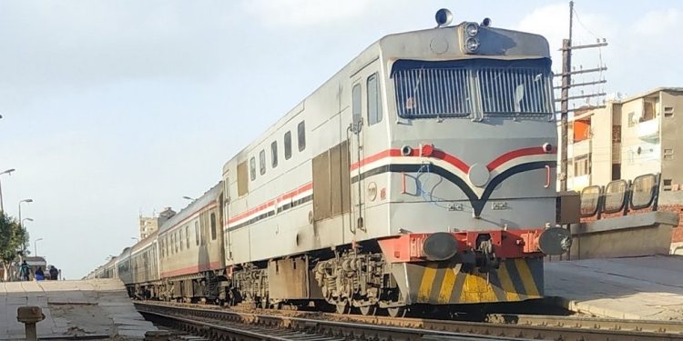اليوم.. السكة الحديد: تشغل 4 قطارات إضافية على خط القاهرة أسوان 1