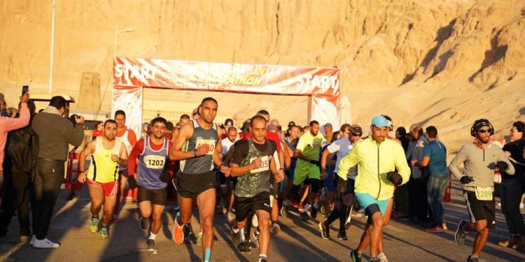 الشباب والرياضة تُطلق ماراثون مصر الدولي الفرعوني بالأقصر بمشاركة 32 دولة 1