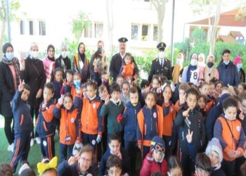 الداخلية تنظم زيارات لعدد من المدارس بمناسبة عيد الشرطة الـ 70 9