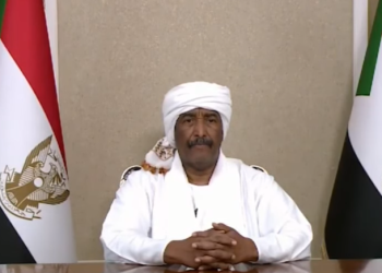 البرهان: السودان يمر بوقت عصيب وعلينا حماية البلاد من الانزلاق نحو الفوضى والخراب (فيديو) 12