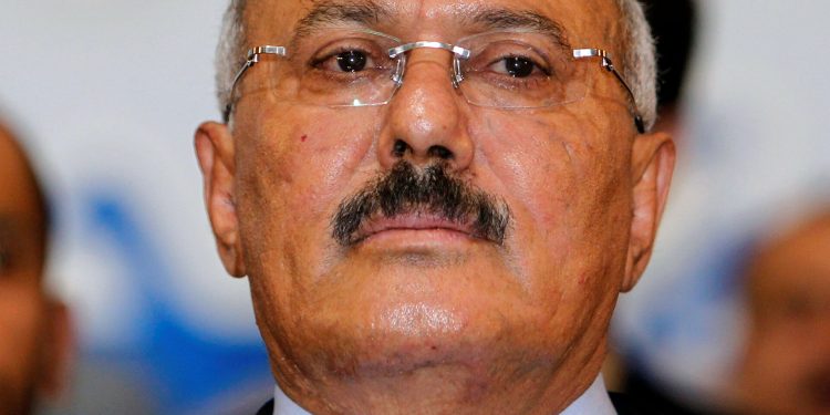 خارجية اليمن تكشف النقاب عن موقفها من إلغاء العقوبات عن الرئيس المخلوع عبد الله صالح