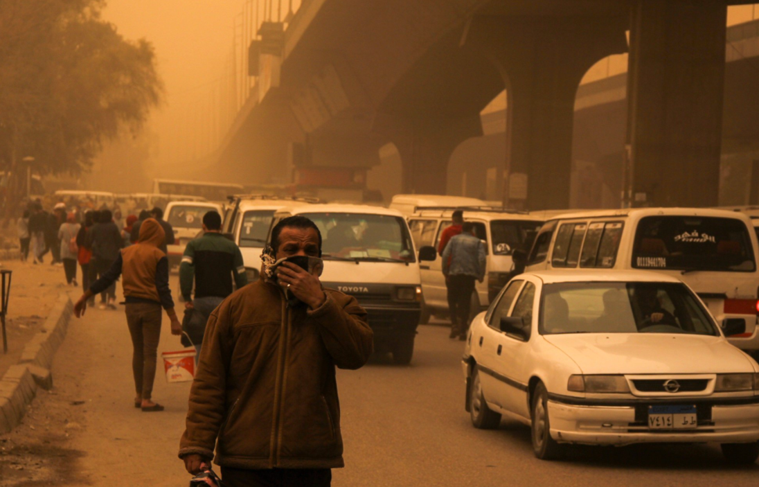 وزارة البيئة: انخفاض جودة الهواء وزيادة نسبة التلوث في الجو خلال الأيام المقبلة بسبب رياح الخماسين 1