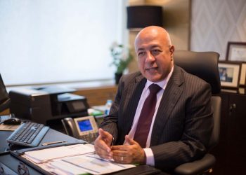 يحيى أبوالفتوح نائب رئيس البنك الأهلي المصري