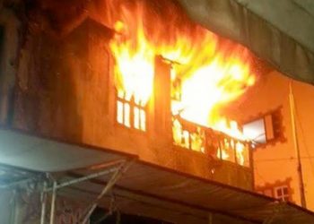 إخماد حريق هائل فى شقة سكنية بالمنيب 8