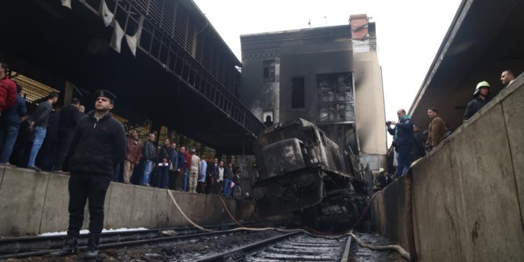 عاجل| إحالة 10 من قيادات السكة الحديد للمحاكمة في حادث قطار محطة مصر