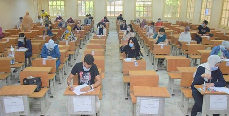 امتحانات التعليم المدمج بجامعة القاهرة