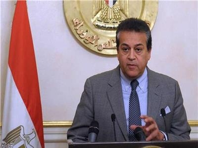 وزير التعليم العالي:64 جهة بحثية مصرية نشرت أبحاثًا دولية في مجالات مُتعلقة بفيروس كورونا