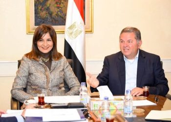 وزيرة الهجرة: «مصر تستطيع بالصناعة» حريص على تدعيم خطط وتوجهات الدولة المصرية لتطوير الصناعة
