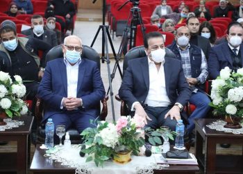 عبد العفار ومحافظ بورسعيد يعقدان اجتماعًا لمتابعة سير العمل بمنظومة التأمين الصحي الشامل