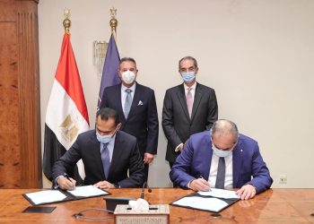وزير الاتصالات ومحمد الأتربى يشهدان توقيع بروتوكول تعاون