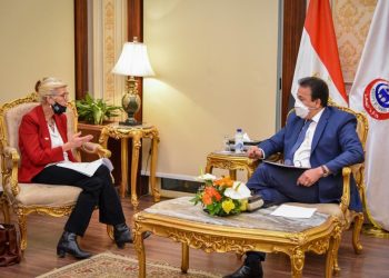 وزير التعليم العالي يستقبل ممثل صندوق الأمم المتحدة للسكان بـ مصر
