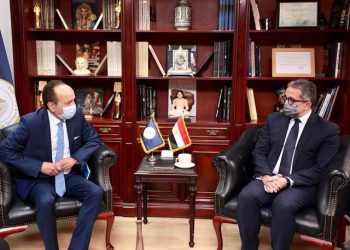 وزير السياحة يلتقي بالمدير الجديد للمكتب الإقليمي لليونسكو للعلوم في الدول العربية