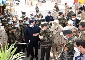 عاجل| رئيس أركان حرب القوات المسلحة يتفقد معرض البحوث الفنية للقوات المسلحة 1