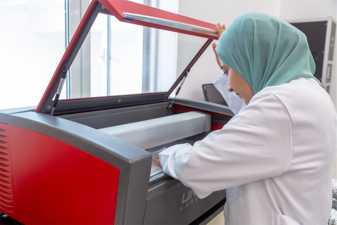 توطين التقنيات الحديثة والمختبرات المُتخصصة بالجامعة المصرية اليابانية لدعم البحث العلمي