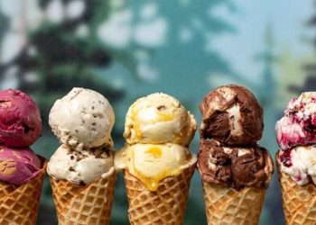 لكل من يحب المثلجات.. هل الآيس كريم مفيداً للحلق؟ 4