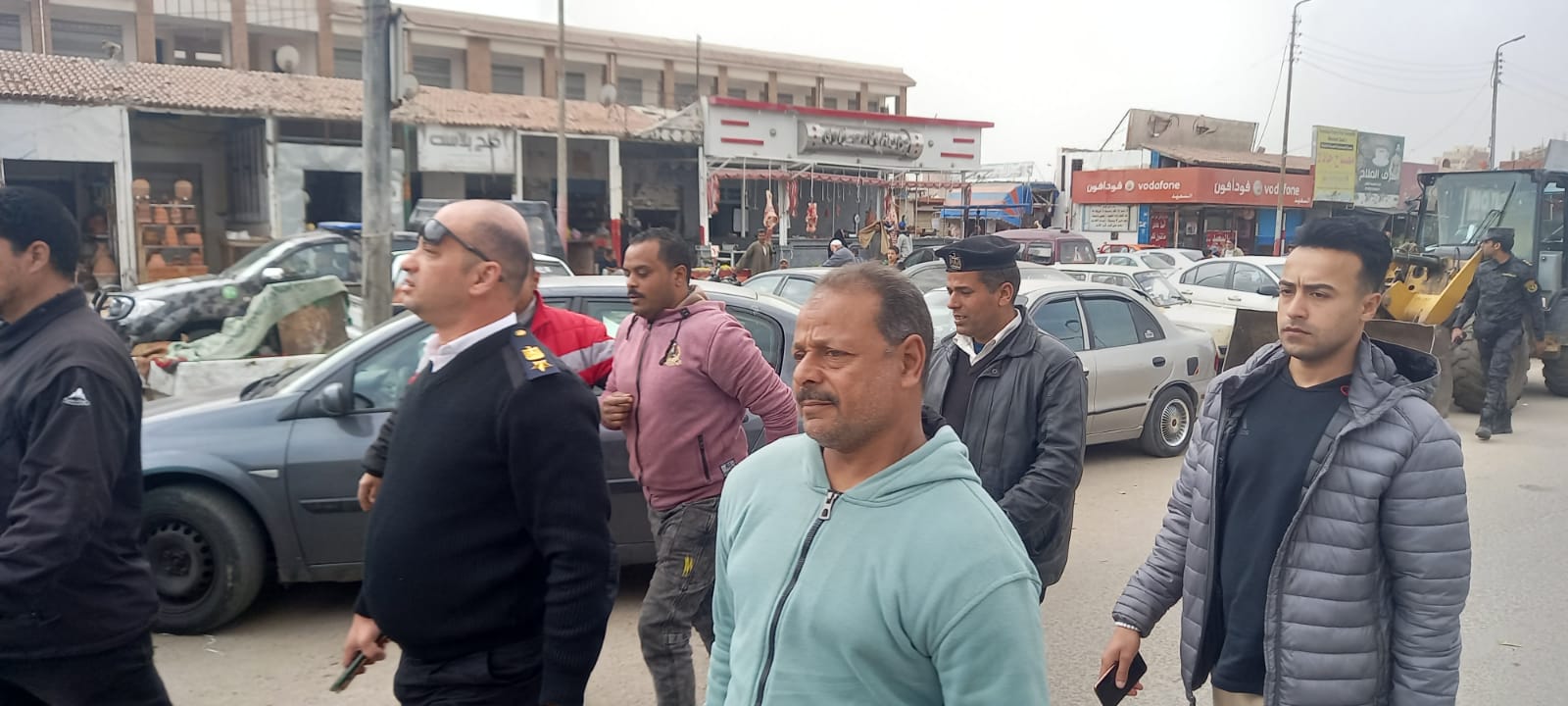حى ثان الإسماعيلية يواصل متابعتة الميدانية بعد تنفيذ حملات الإزالة