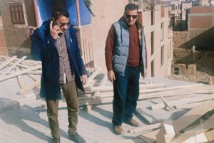 إزالة شدة خشبية لبناء مخالف بقرية الحواويش البحرية بأخميم 2