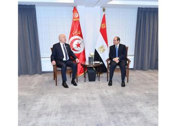 السيسي يلتقي نظيره التونسي في بروكسل على هامش القمة الإفريقية الأوروبية