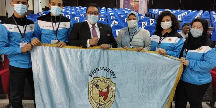 جامعة سوهاج تحصد المستوى الثالث بمهرجان الحرف الشعبية بالجامعات المصرية 1