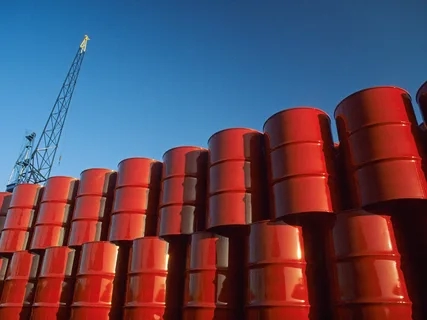 عاجل| ارتفاع النفط العالمي بسبب الهجمات الروسية على أوكرانيا 1