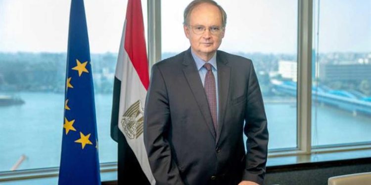 سفير الاتحاد الأوروبي بمصر : القمة مع الجانب الأفريقي في بروكسل تتيح فرص لشراكة أعمق