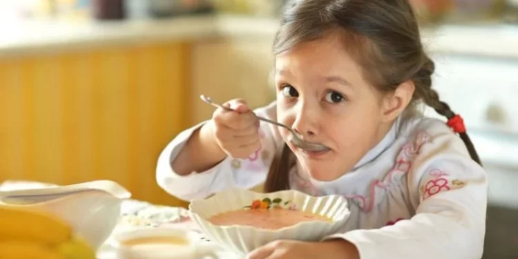نصائح تقديم وجبة السحور لطفلك