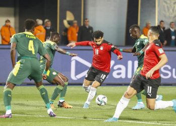 "الفيفا" يغرم منتخب السنغال 175 ألف فرانك بسبب أحداث مباراة مصر 1