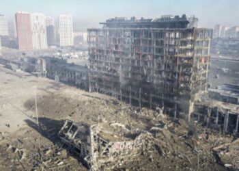 مقتل 8 مدنيين في هجوم روسي على مركز تسوق في كييف