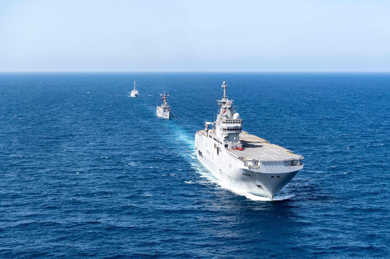 القوات البحرية المصرية ونظيرتها الفرنسية ينفذان تدريبًا مشتركًا 2