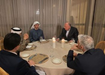 مأدُبة عشاء تجمع وزراء الخارجية المشاركون في قمة النقب بـ إسرائيل