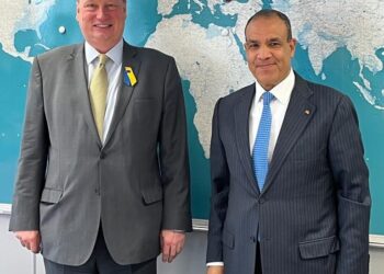 السفير المصري ببروكسل يبحث ملفات التعاون مع الاتحاد الأوروبي في مجالات ربط البنية التحتية 1