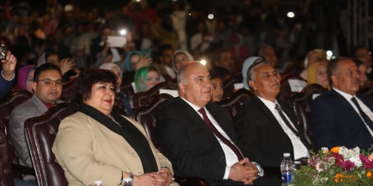 وزيرة الثقافة تشهد ختام فقعاليات مهرجان دندرة للموسيقى والغناء