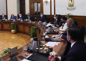 رئيس الوزراء يستقبل ممثلي 16 شركة ألمانية لبحث مجالات الاستثمار في مصر
