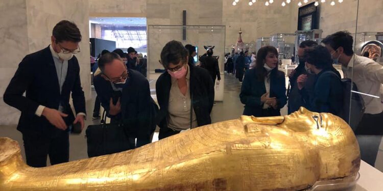 رئيس متحف اللوفر تزور المتحف المصري بالتحرير و المتحف القومي للحضارة المصرية بالفسطاط