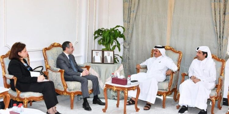 سفارة مصر في الدوحة تبحث فرص تعزيز التعاون في المجال الاقتصادي مع قطر 1