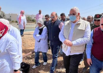 وزير الزراعة ومحافظ أسوان يتفقدان مقر هيئة تنمية بحيرة السد العالي ومفرخ صحاري السمكي 2