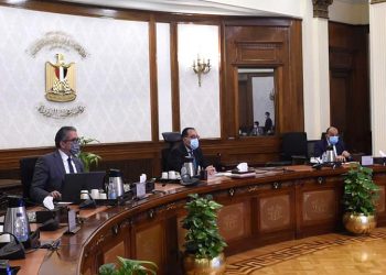 وزير السياحة يُعلن الموافقة على تيسيرات خاصة بـ دخول السائحين إلى مصر 2