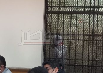 انهيار محمد الأمين بعد الحكم بـ سجنه 3 سنوات بتهمة الاتجار في البشر