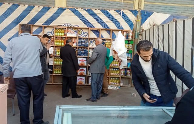محافظ الشرقية: معارض «أهلا رمضان» تقدم السلع الغذائية بأقل الأسعار للمواطنين