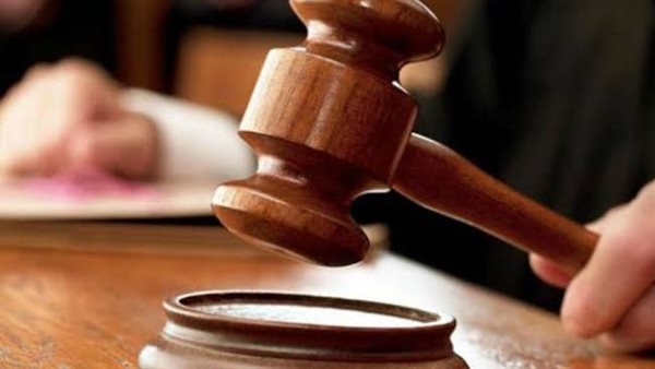 تأجيل محاكمة عائشة الشاطر و30 متهمًا بتهمة قيادة جماعة إرهابية 1