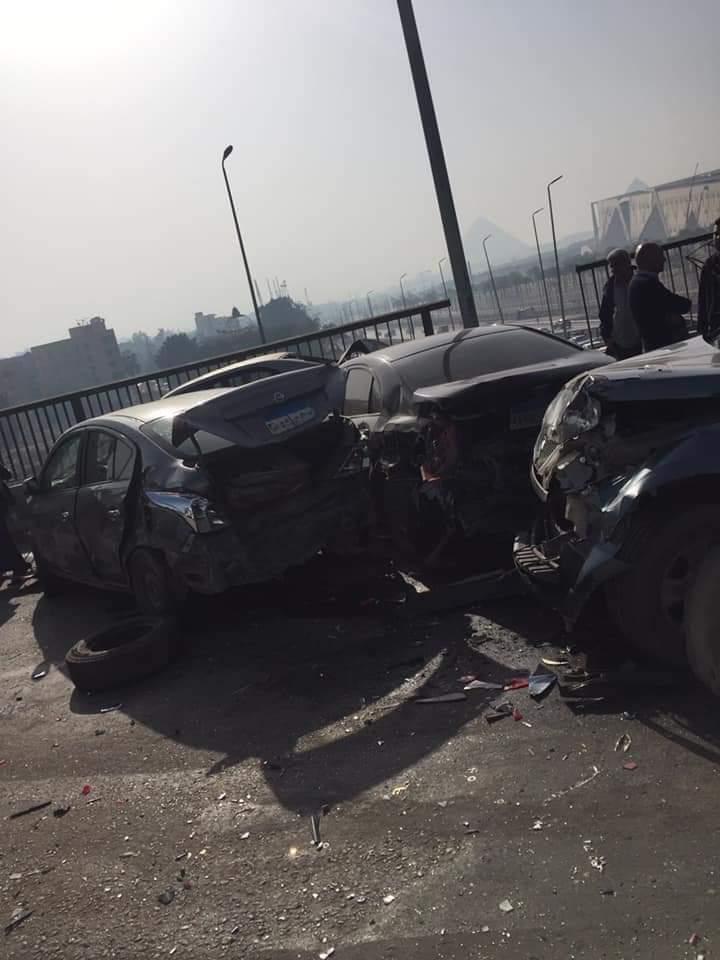 عاجل| إصابة شخص حادث تصادم بين 7 سيارات على الطريق الدائري