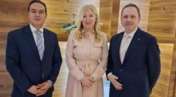 السفير المصري في صربيا يبحث تعزيز التعاون في مجال الطيران المدني مع صربيا 1
