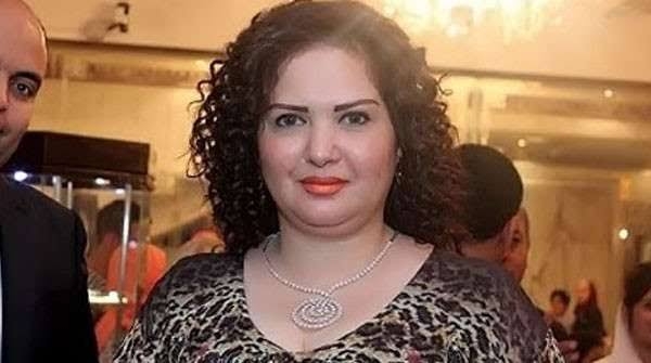 «الحي ابقى من الميت».. بثينة رشوان ترفض توقف عرض مسرحيتها بعد وفاة شقيقتها 1