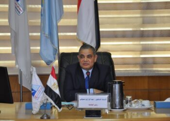 رئيس جامعة كفر الشيخ يوجه بالالتزام بالجدول الزمني للفصل الدراسي الثاني 3