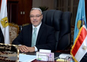 الدكتور محمود زكى، رئيس جامعة طنطا