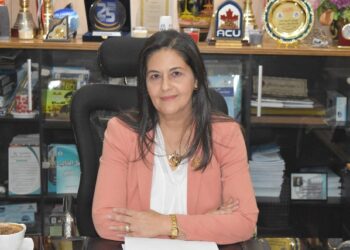 الدكتورة هويدا مصطفى، عميدة كلية الاعلام جامعة القاهرة