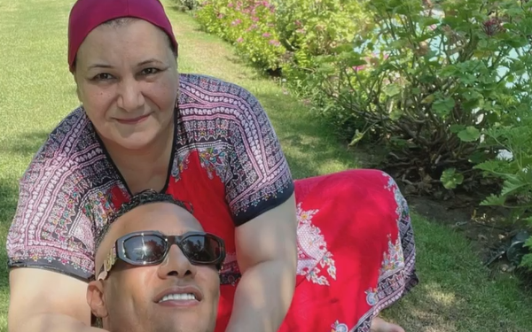 محمد رمضان ووالدته