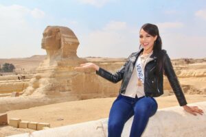 ملكات جمال العالم للسياحة والسفر في ضيافة الأهرامات 1